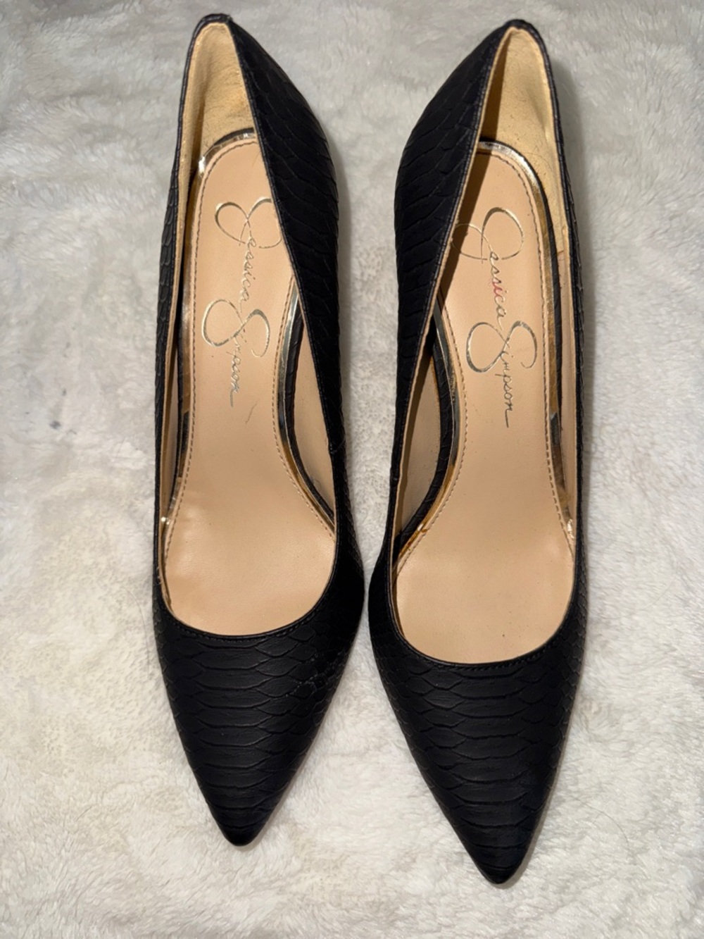 Jessica Simpson Black Pumps